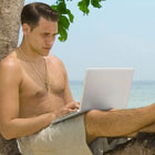 Few-Money-Saving-Tips-for-Tech-Savvy-International-Holidaymakers-th