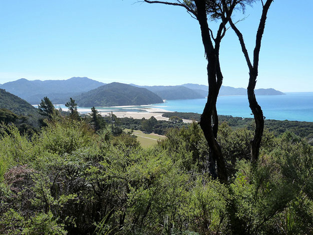 Abel Tasman National Park by Lee Coursey/ CC BY