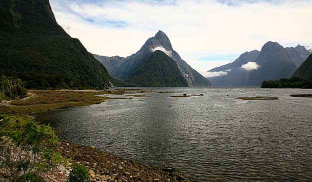 Fiordland National Park by Vašek Vinklát/ CC BY