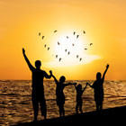 family-holiday-th